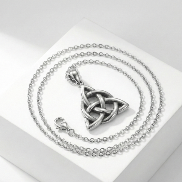 Vintage Viking Necklace – Norse-Inspired Silver Pendant