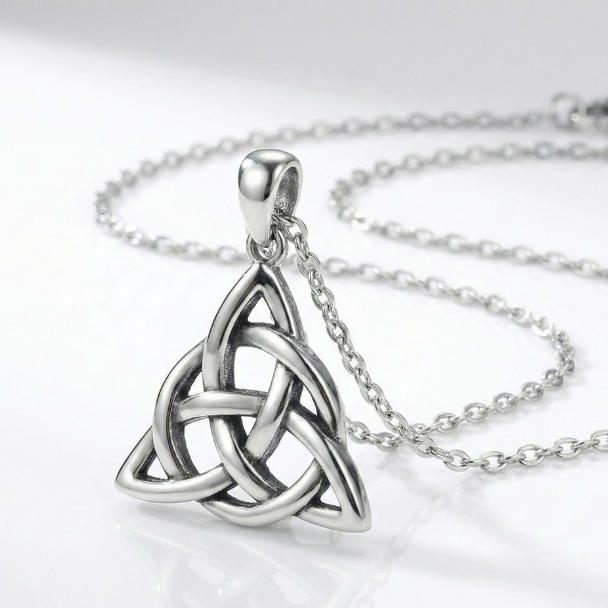 Vintage Viking Necklace – Norse-Inspired Silver Pendant